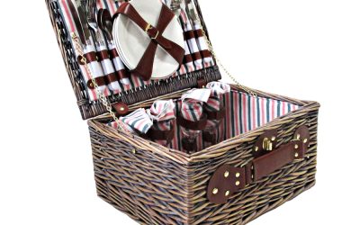 Picnic Basket 4 Person Wicker With Blanket